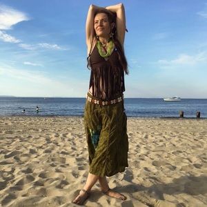 Meet your Posher, Maya